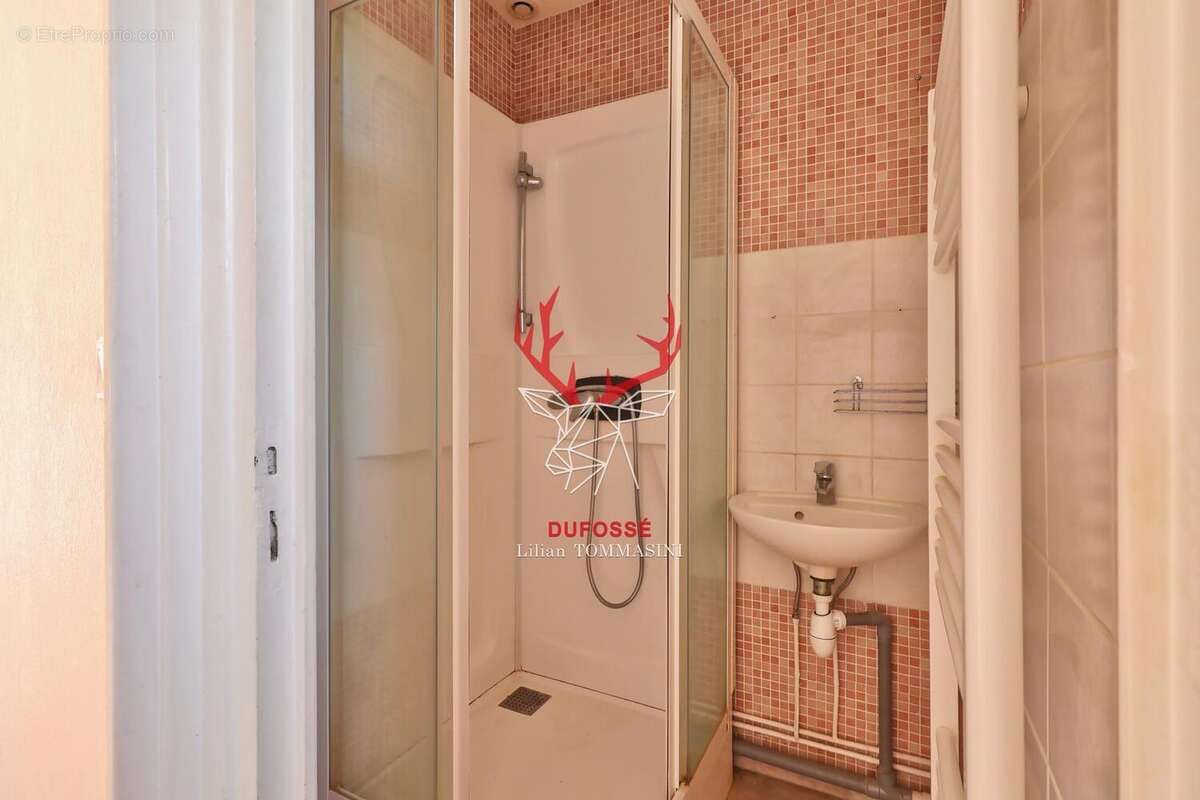 Photo 9 - Appartement à LA TOUR-DE-SALVAGNY