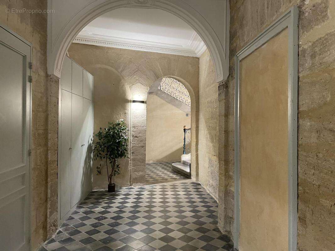 Appartement à UZES
