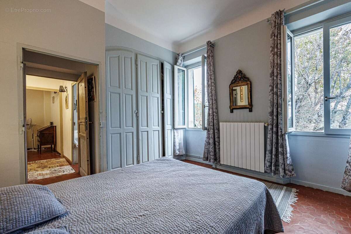 Maison à LE CASTELLET