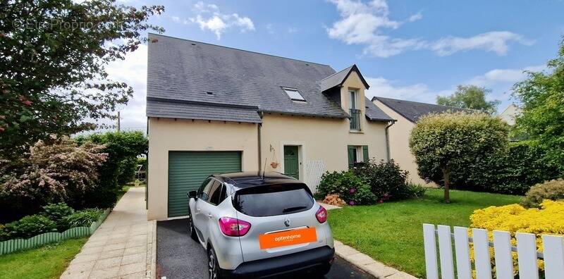 Maison à NOYERS-BOCAGE