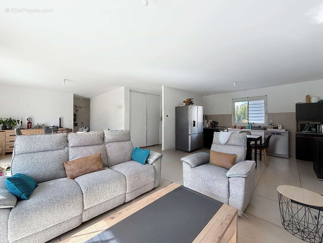 Maison à SAINT-DENIS-SUR-SCIE