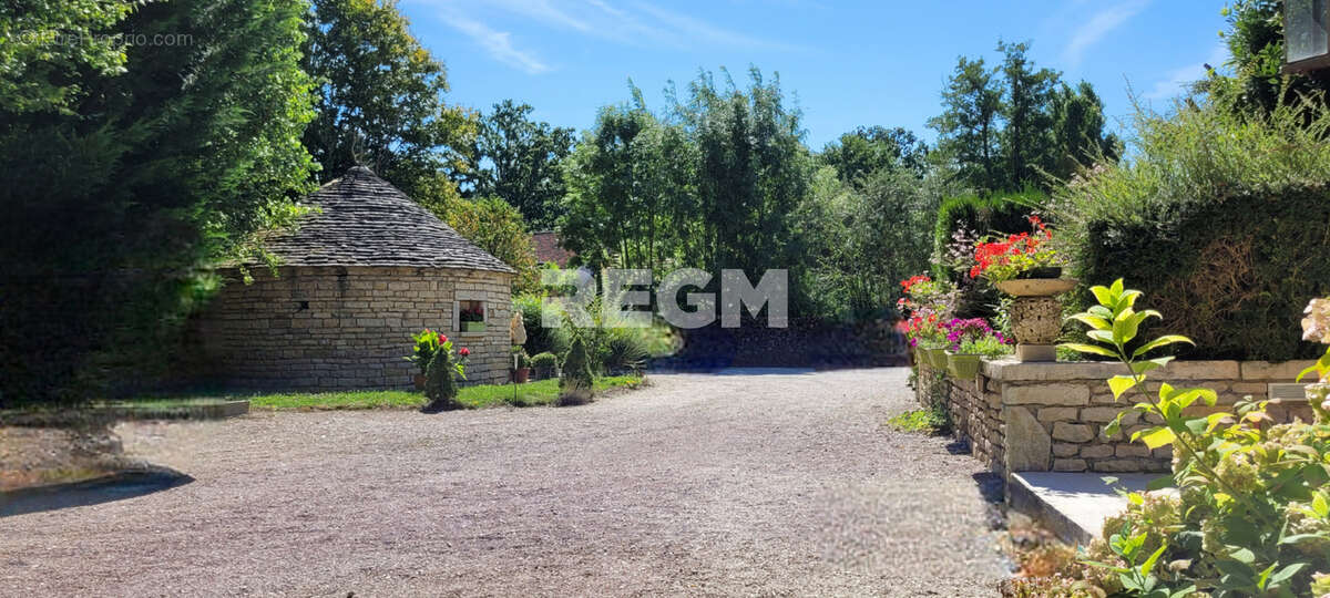 Maison à CHAOURCE