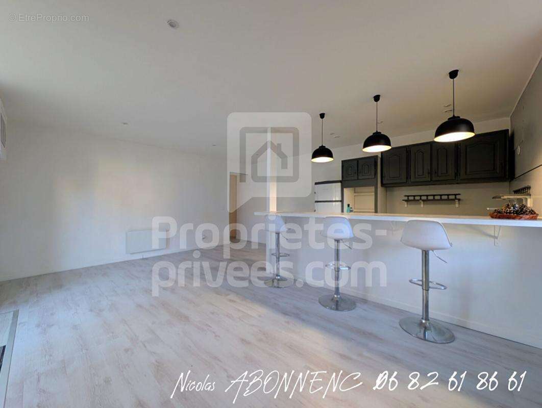 Appartement à PIERRE-CHATEL