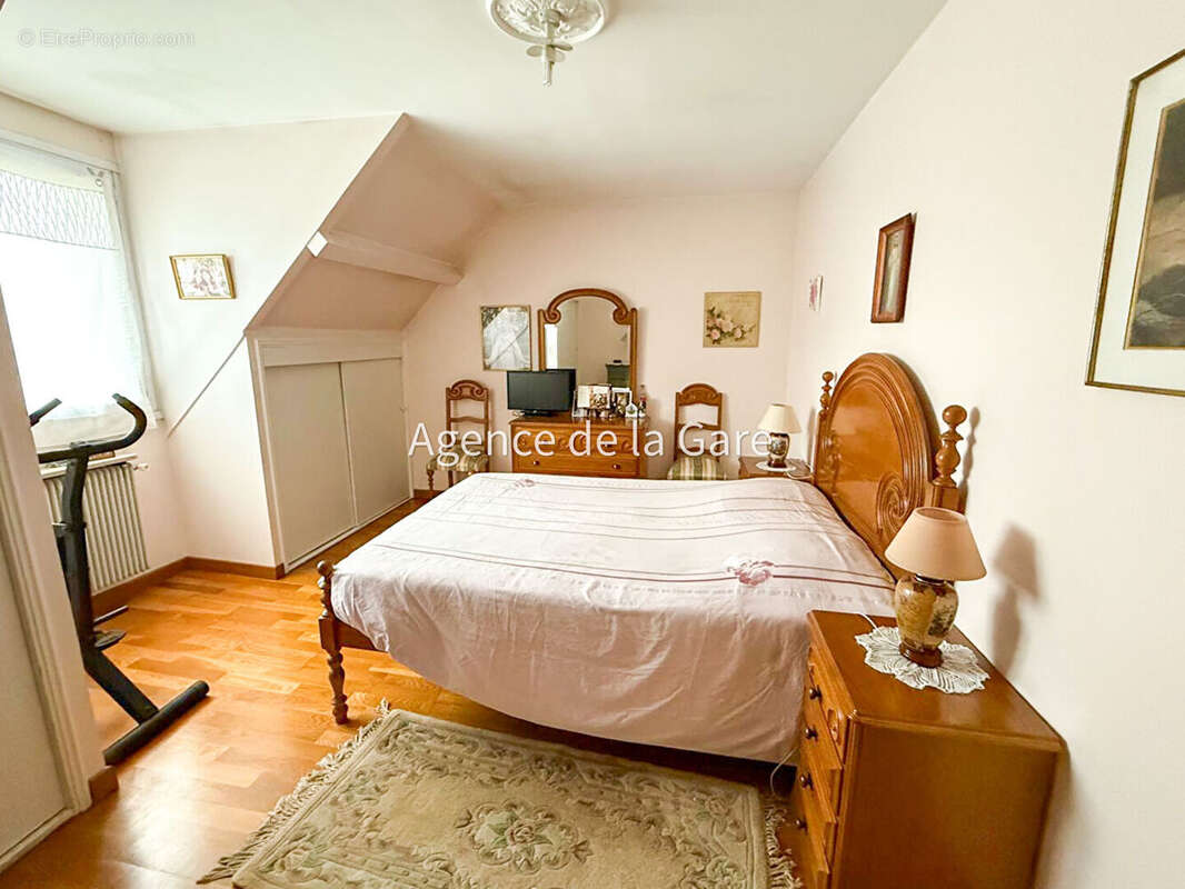 Maison à HOUILLES