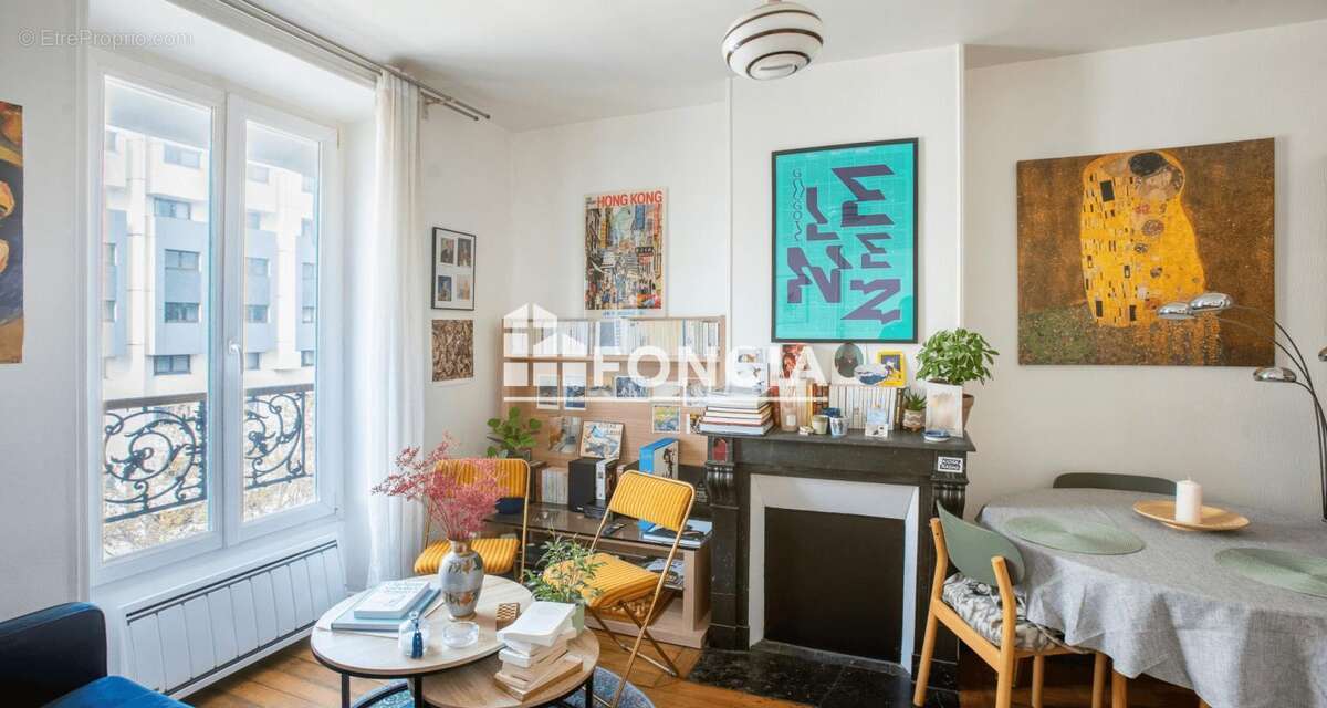 Appartement à PARIS-18E