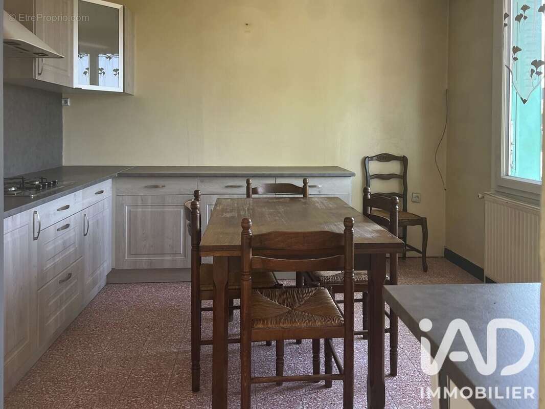 Photo 3 - Maison à MONTCEAUX-L'ETOILE