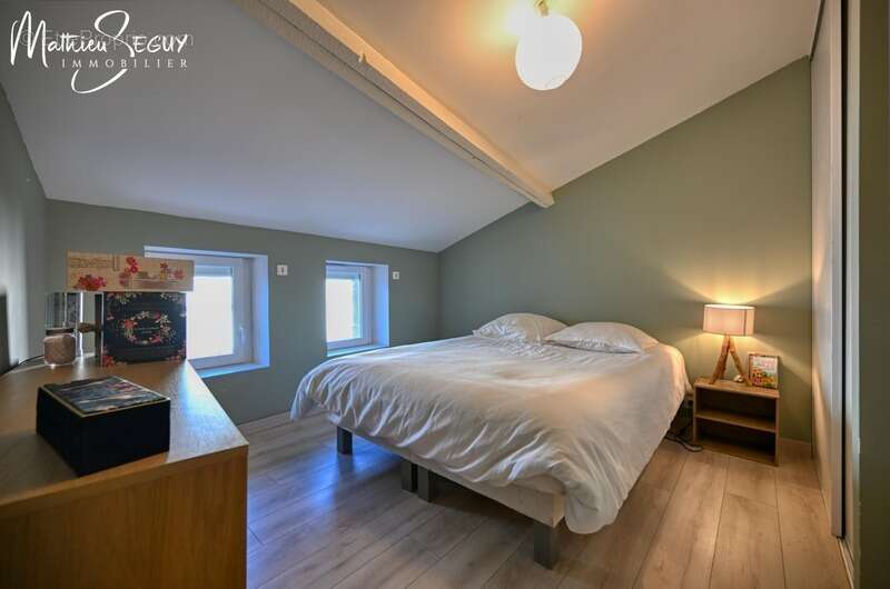 Maison à SAINT-MARTIN-EN-HAUT