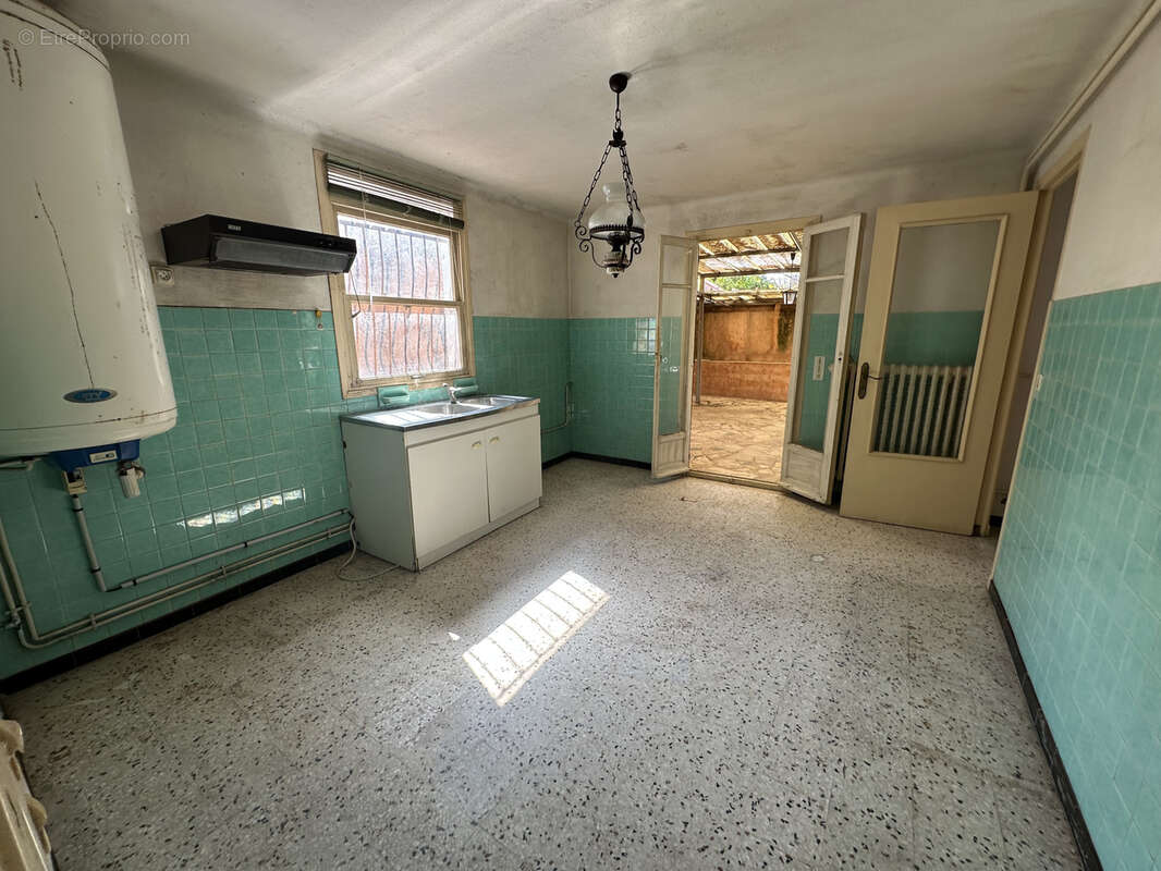 Maison à SAINT-LAURENT-DU-VAR