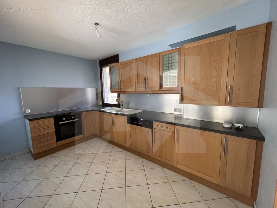 Appartement à MEYLAN