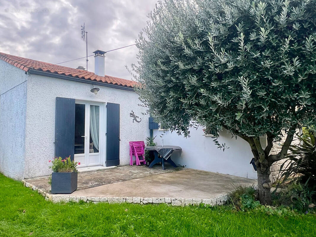 Maison à SAINT-JUST-LUZAC