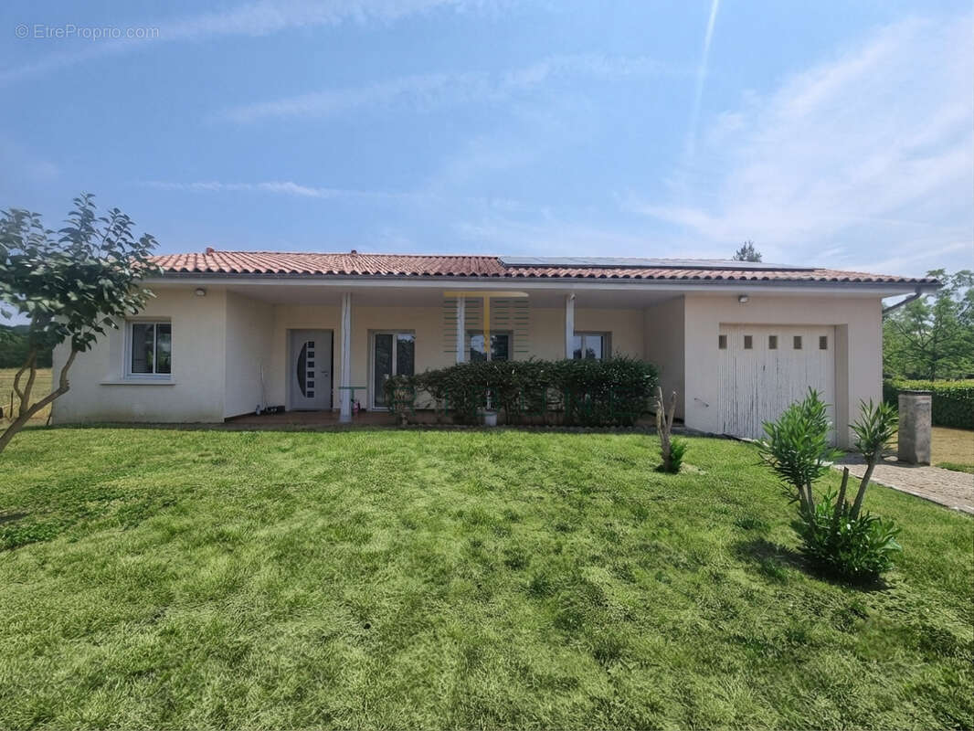 Maison 110m2 Castelculier avec garage et jardin - photo 2