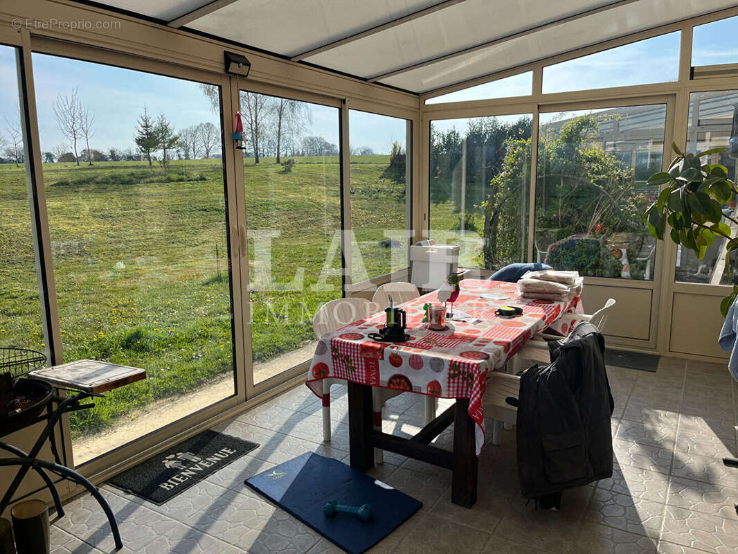 Maison à LE MELE-SUR-SARTHE