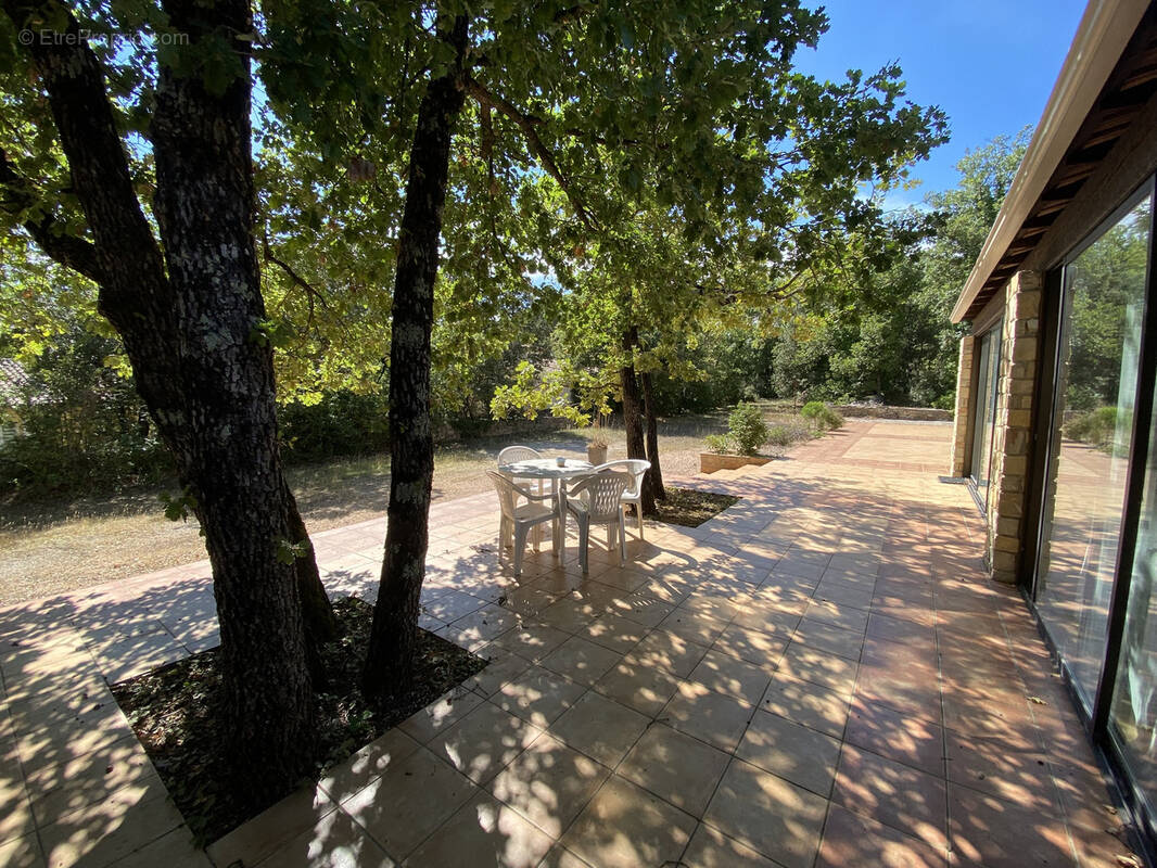 Maison à CAMPS-LA-SOURCE