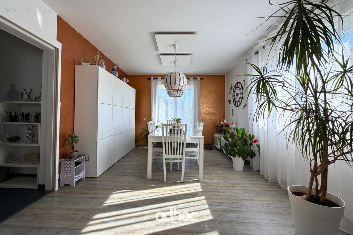 Maison 114 m² à Chateauneuf-Sur-Loire  - photo 5