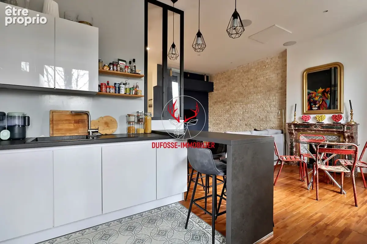 Appartement de caractère rénové, jardin privatif 120 m² et 3 parkings - photo 11