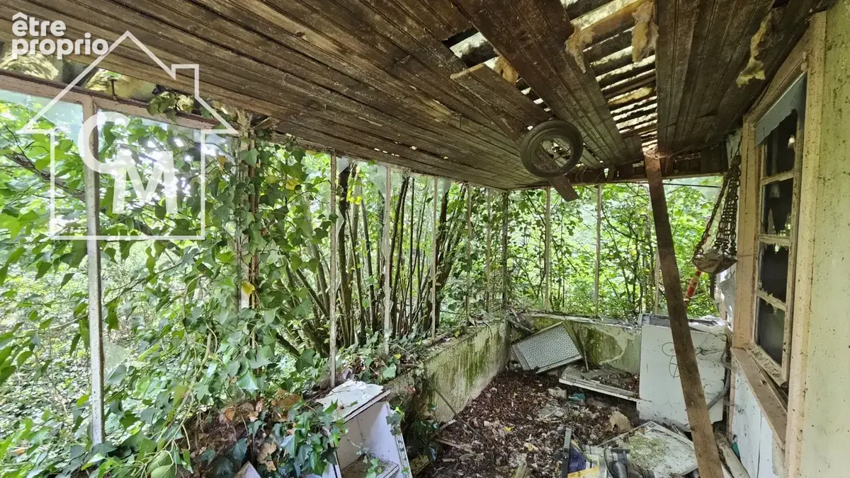 Maison à rénover entièrement- Fort potentiel - photo 31
