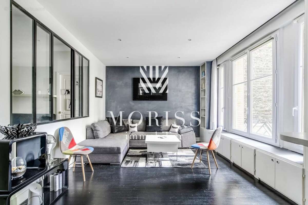 Appartement à PARIS-17E