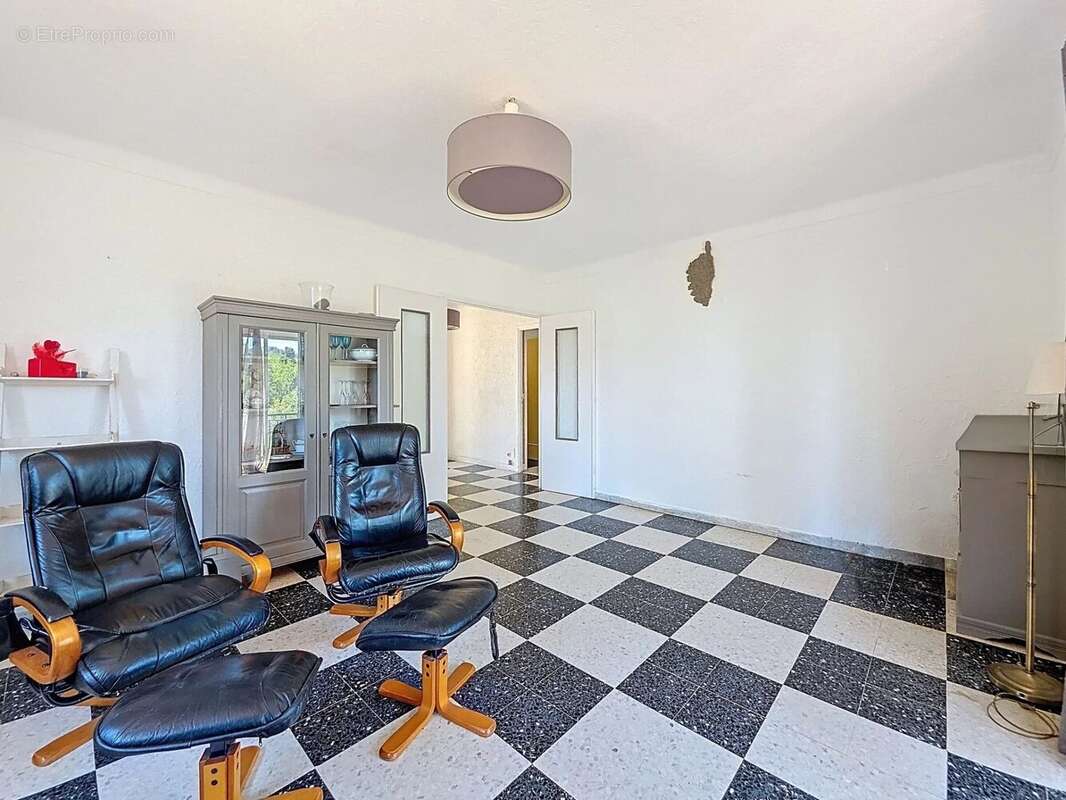 Maison de 145m² sur 1212m² / calme et lumineuse !! - photo 5