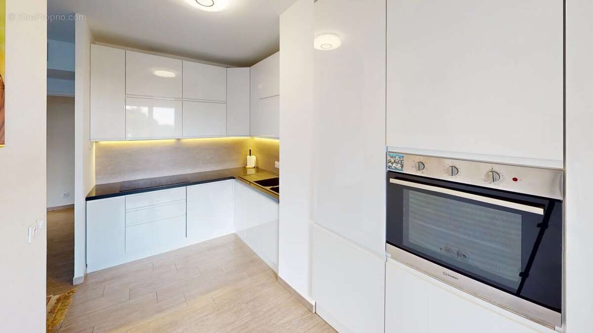 Appartement à VILLENEUVE-LOUBET