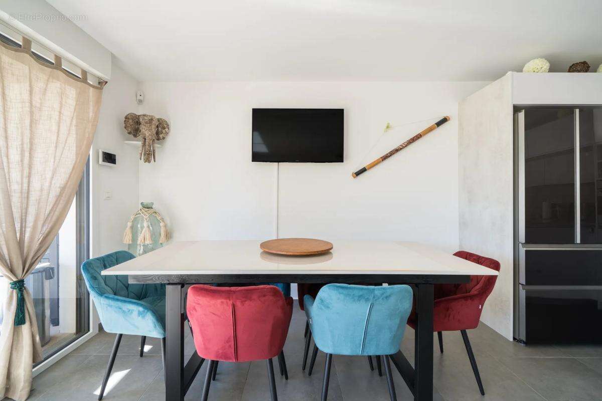 Appartement à LATTES
