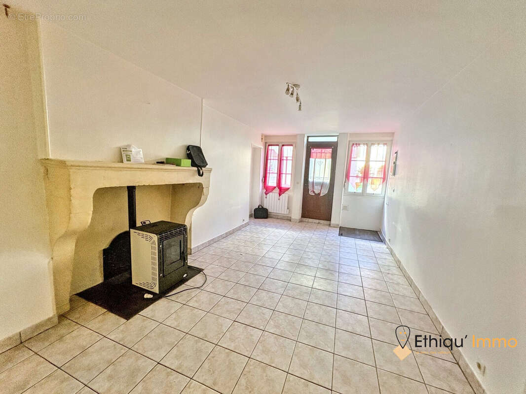Maison 95 m² à Bar-Sur-Aube  - photo 2