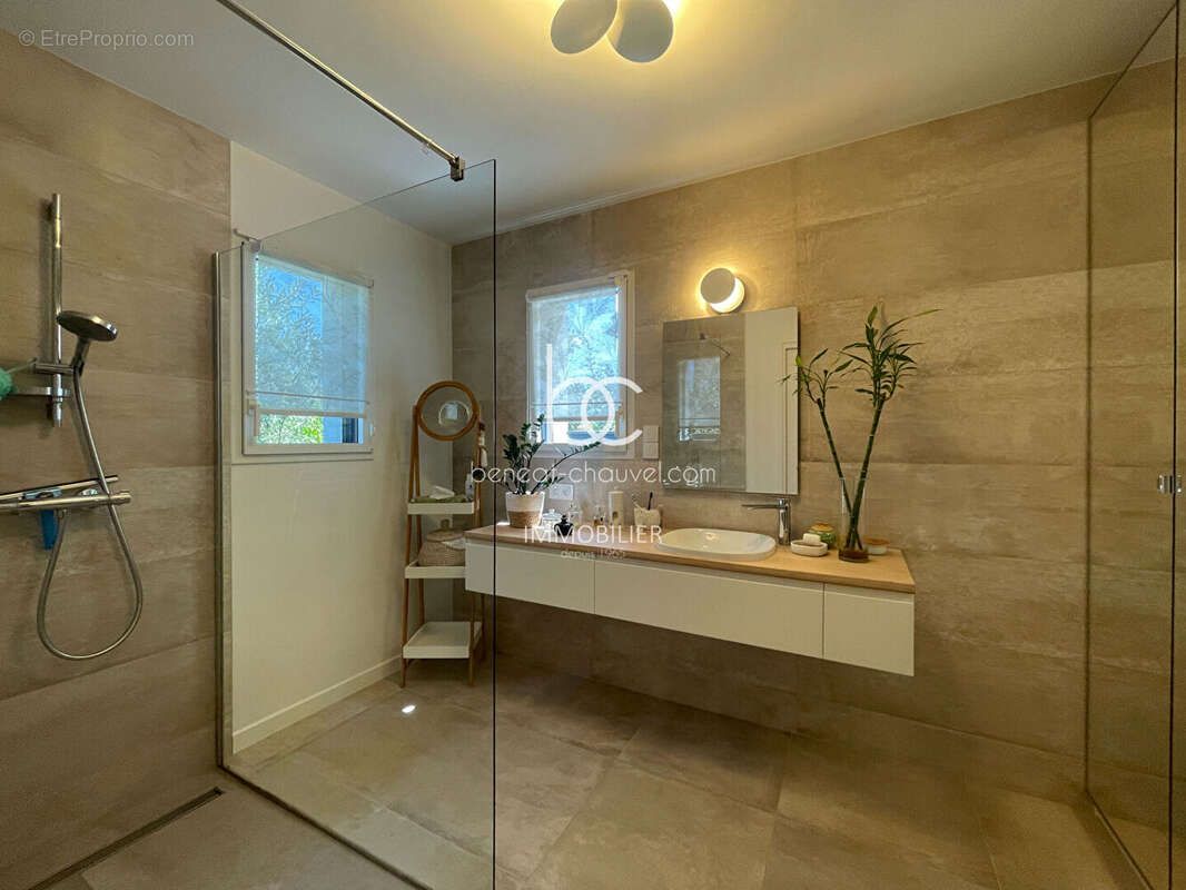 Saint gildas de rhuys bourg - maison de plain-pied moderne - photo 13