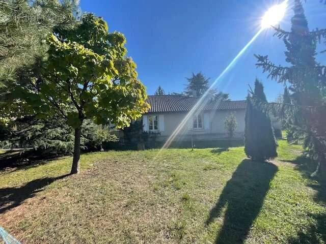 Maison à LUPPE-VIOLLES