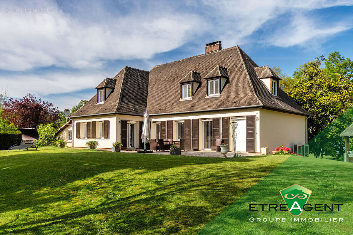 Maison LE VAL DORÉ - 190 m² - 6 chambres - photo 3