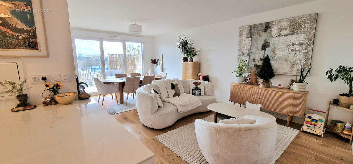 Appartement à RUEIL-MALMAISON
