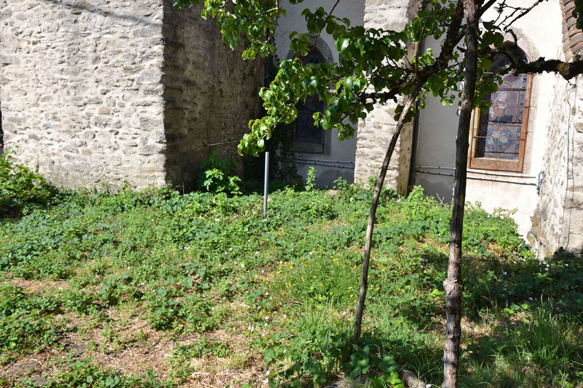 Courniou dans hameau Maison  ancienne avec joli jardin - photo 6