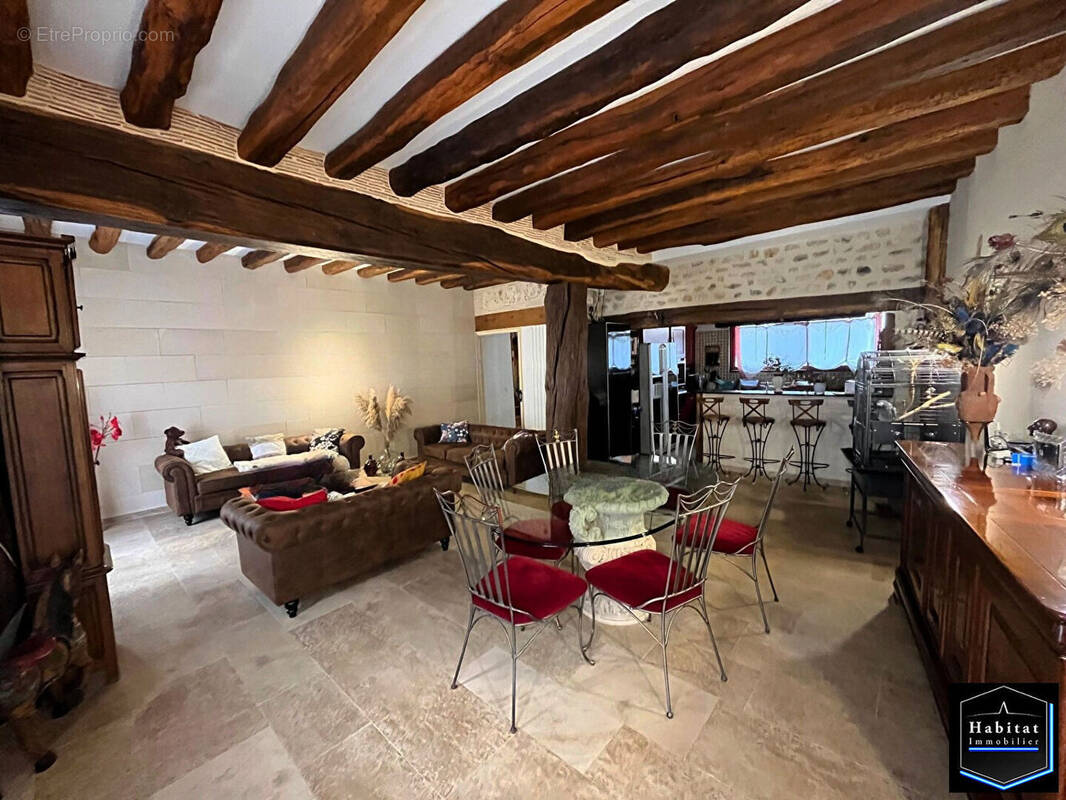 Maison à NANTEUIL-LE-HAUDOUIN