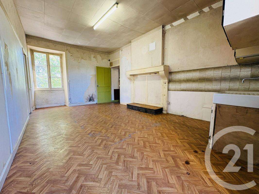 Maison 90 m² à Peyrat-De-Bellac  - photo 10