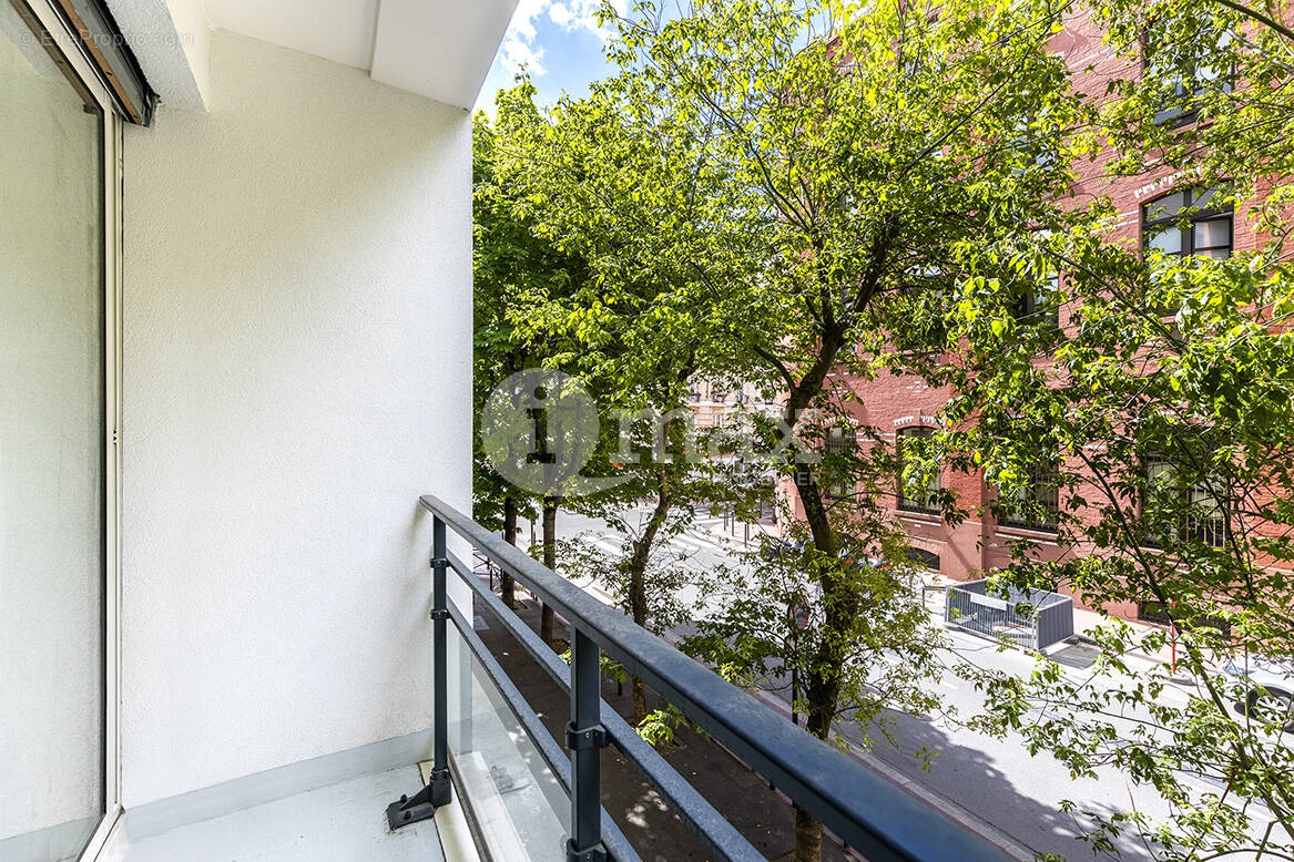 Appartement à LEVALLOIS-PERRET