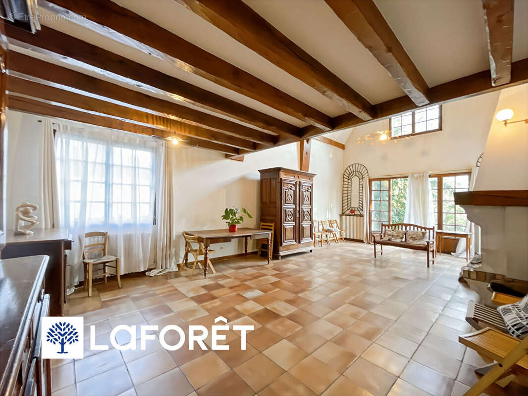 Maison à VILLIERS-SUR-ORGE