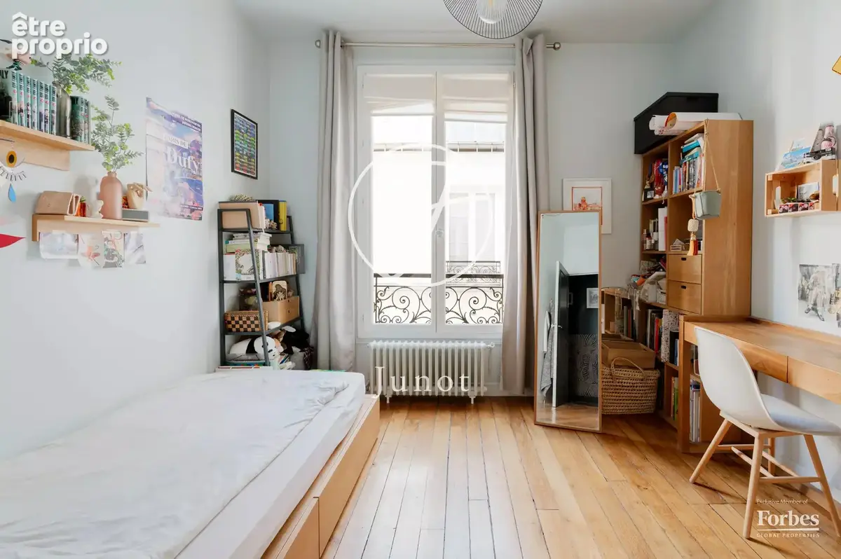 Paris 6e - SÈVRES-BABYLONE - Appartement - 5 pièces - 117,16m² Carrez - 3 chambres - Vues dégagées - photo 12