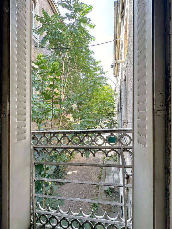 DIJON - WILSON (sans nuisances) : Grand Type 2 dans impasse au calme. - photo 6