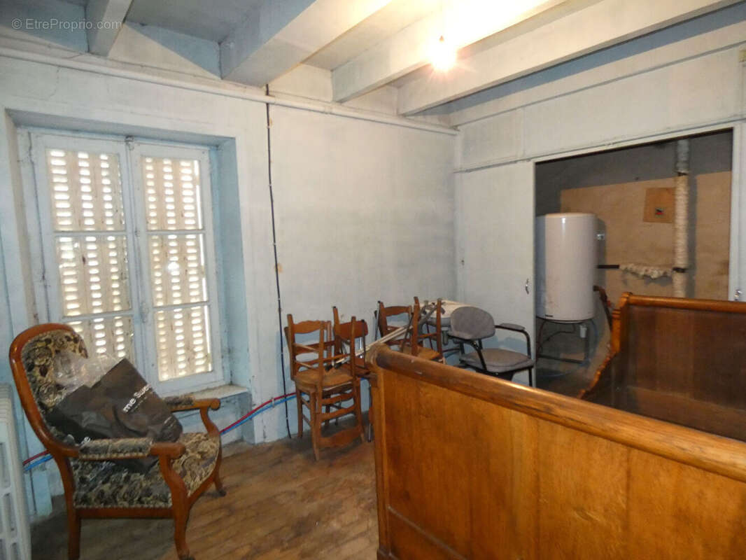 Maison à LE MESNIL-GILBERT