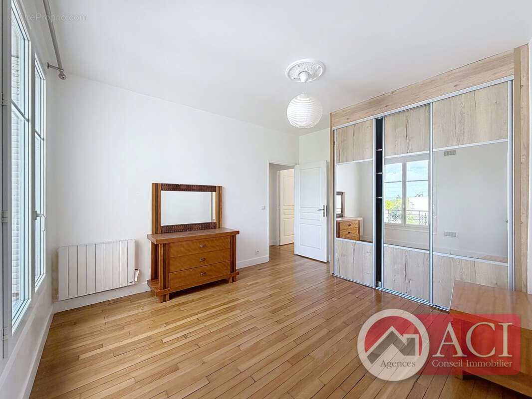 Appartement à EPINAY-SUR-SEINE