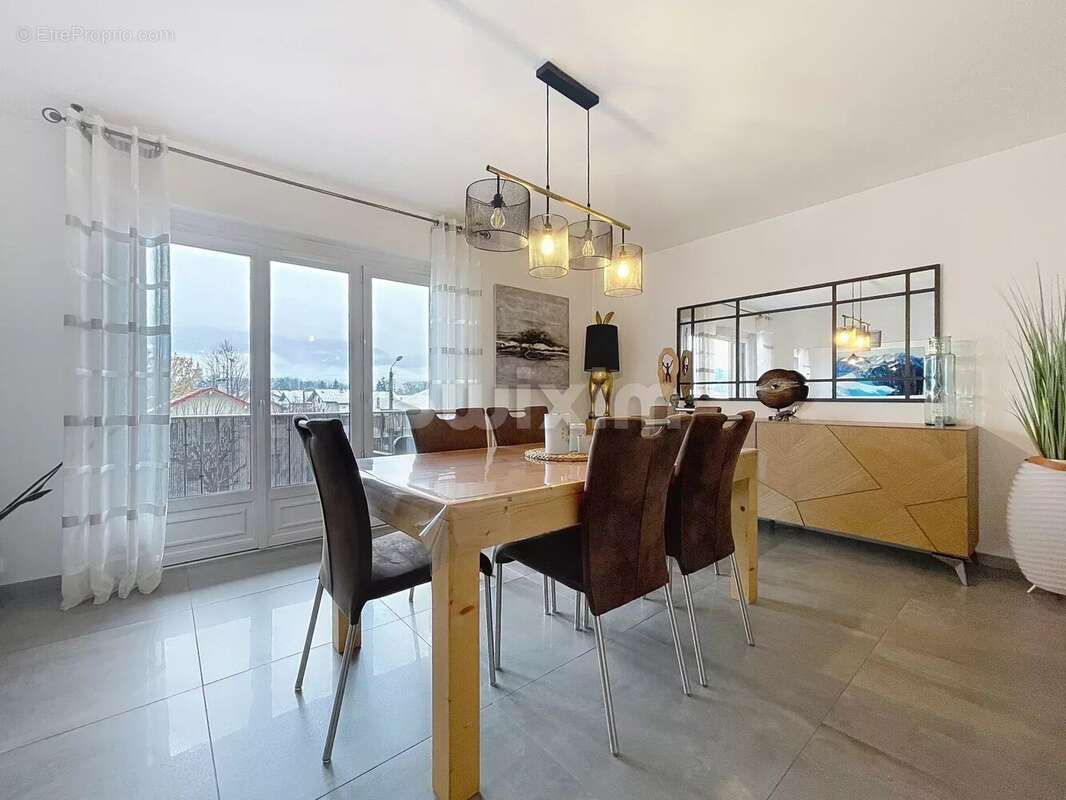 Appartement à CLUSES