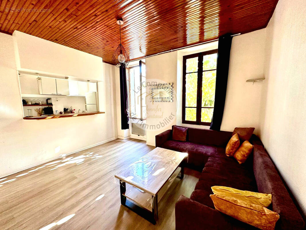 Appartement à MARSEILLE-10E