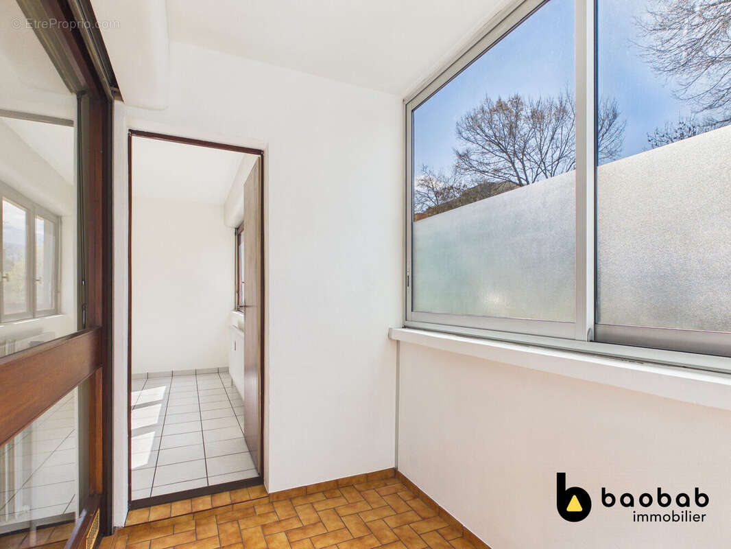 Appartement 47 m² à Chambery  - photo 8
