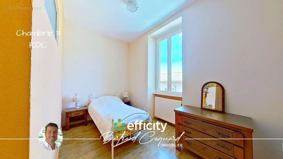 Maison 287 m² à Neronde  - photo 13