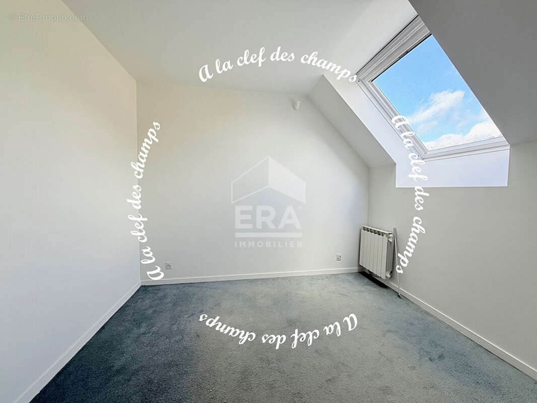 Maison à BURES-SUR-YVETTE