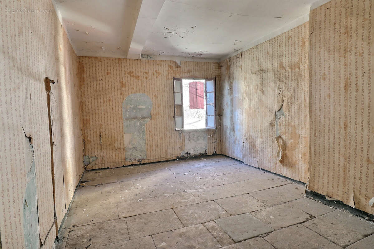 Maison à SAINT-GILLES