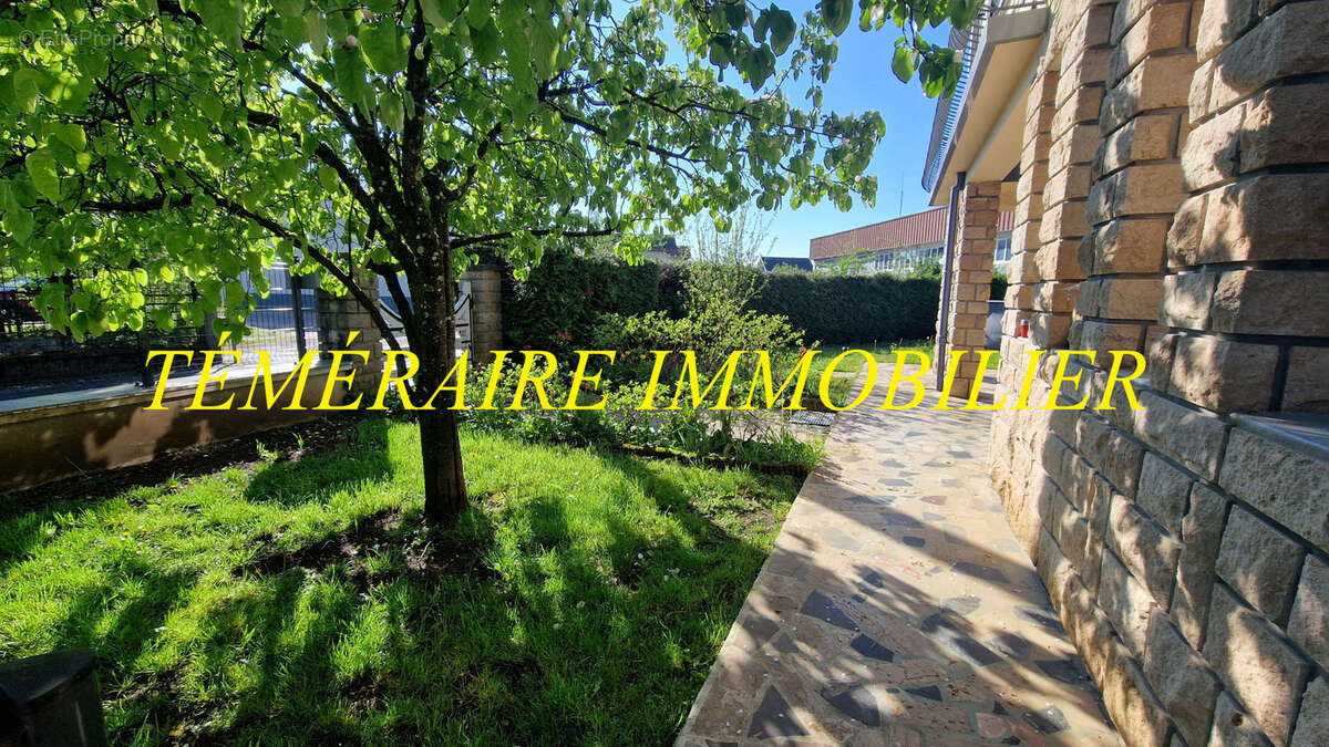 Maison à CHAMPAGNOLE