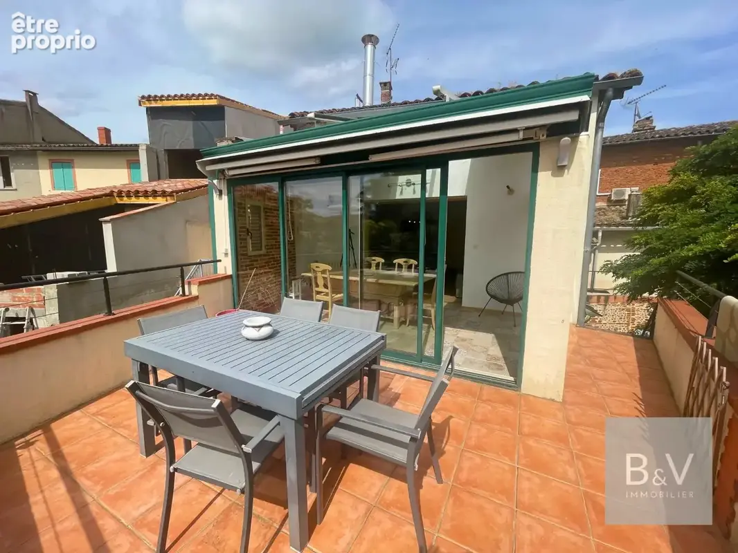 Maison de charme de 340 m² avec jardin - photo 5