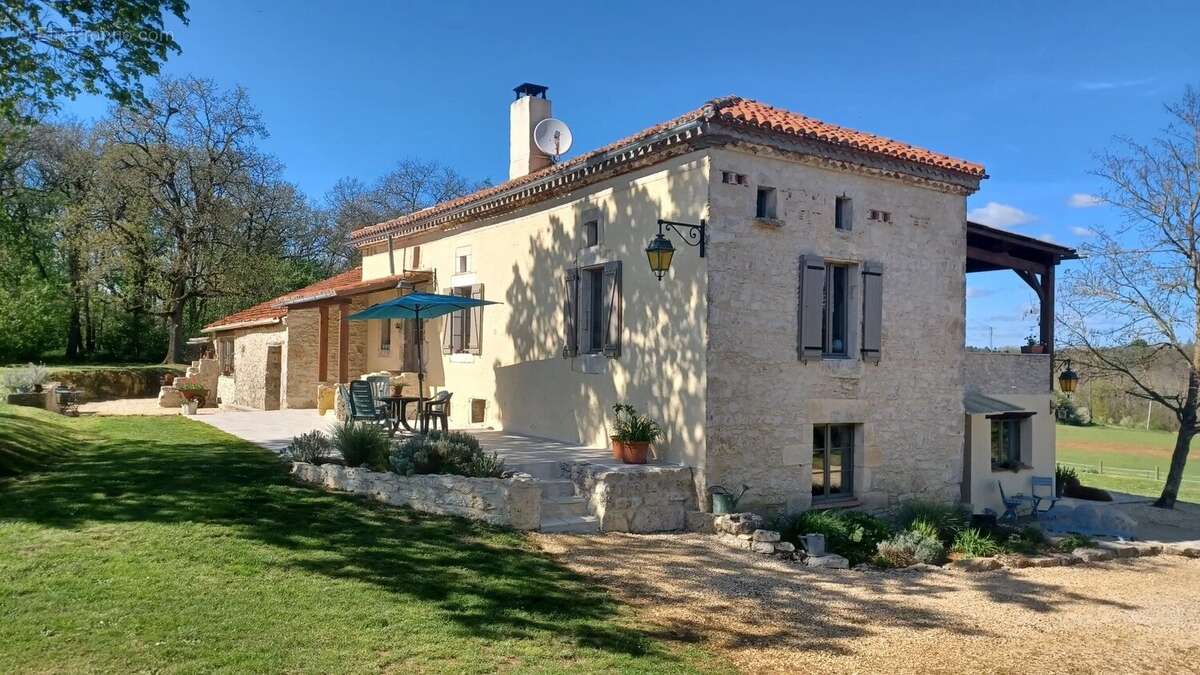 Maison à PUY-L'EVEQUE