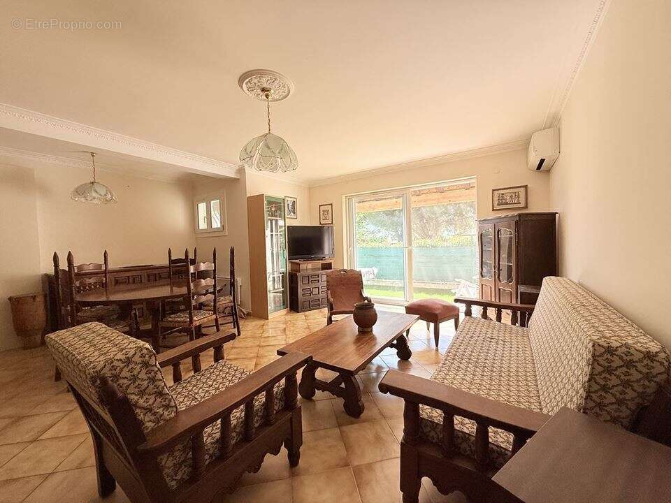 Maison à VILLENEUVE-LES-MAGUELONE