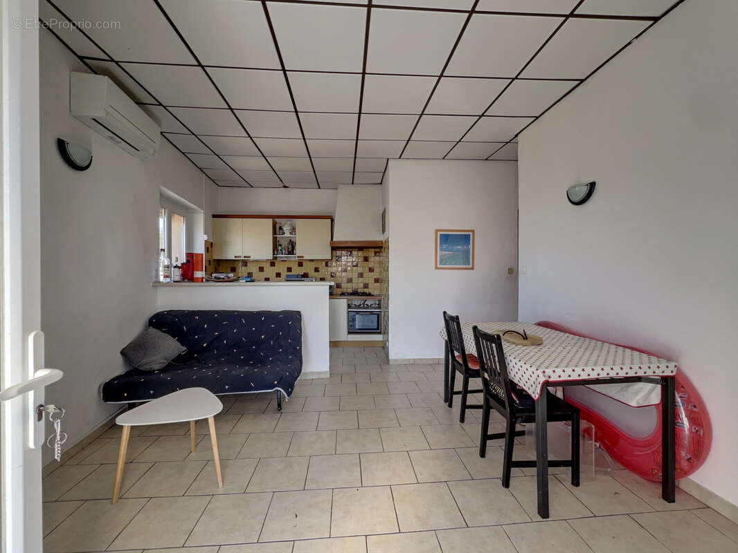 Appartement à SAUSSET-LES-PINS