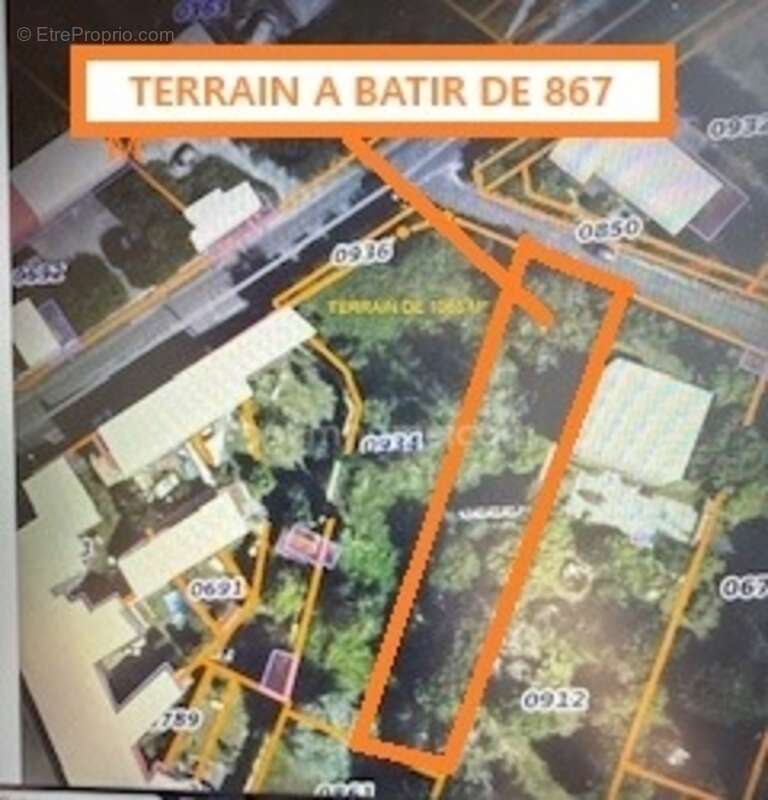 Terrain à SAINT-CYR-SOUS-DOURDAN